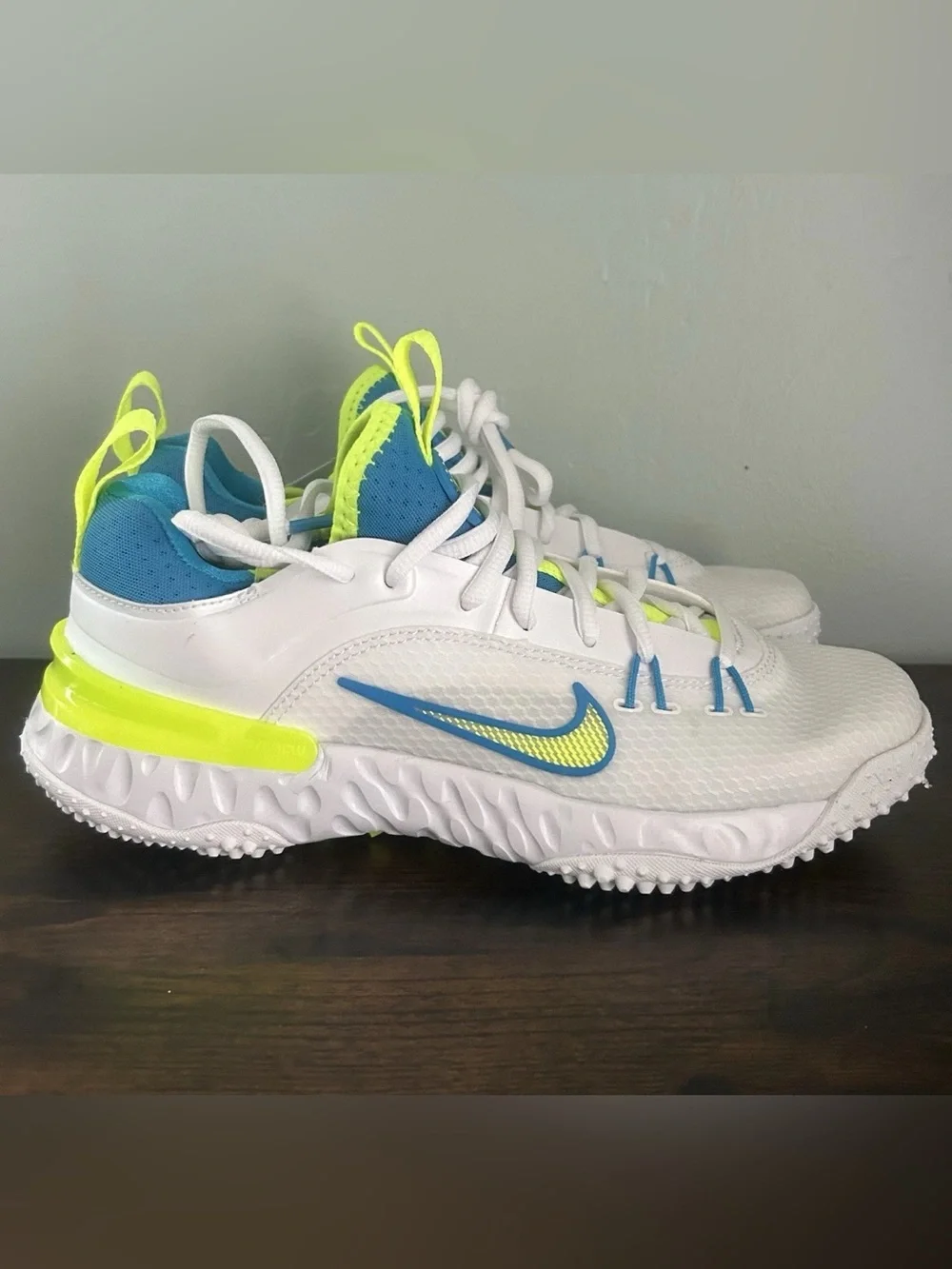 Nike Huarache 9 Elite TF SE Lacrosse Shoes Turf Cleats White Size 5 FV6148-100